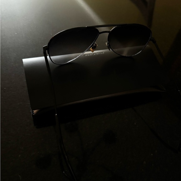 Saint Laurent Paris Gradient Aviator Sunglasses - Picture 6 of 16